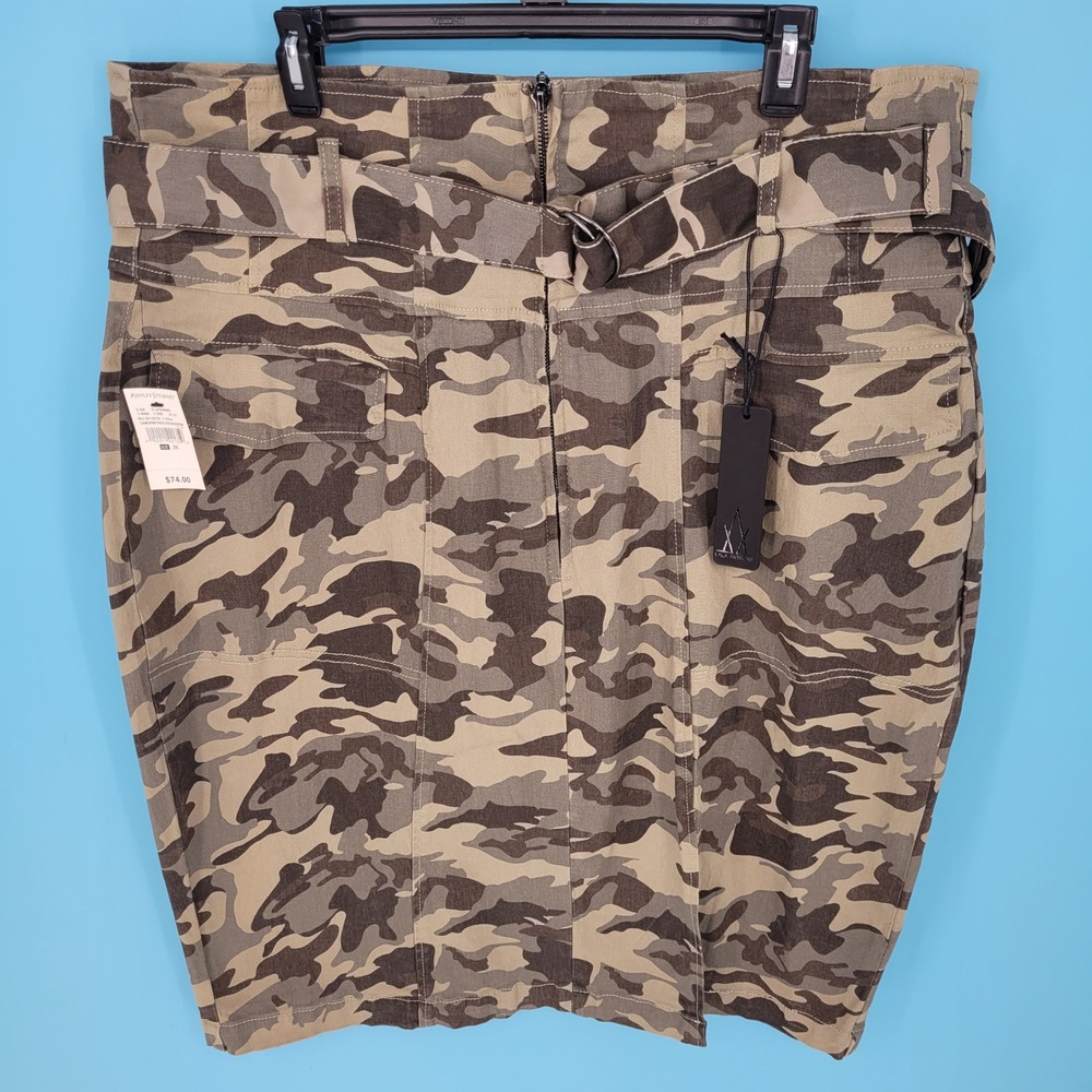 NWT La La Anthony Camo Cargo Skirt High Waist Camouflage 26 utility pencil belt